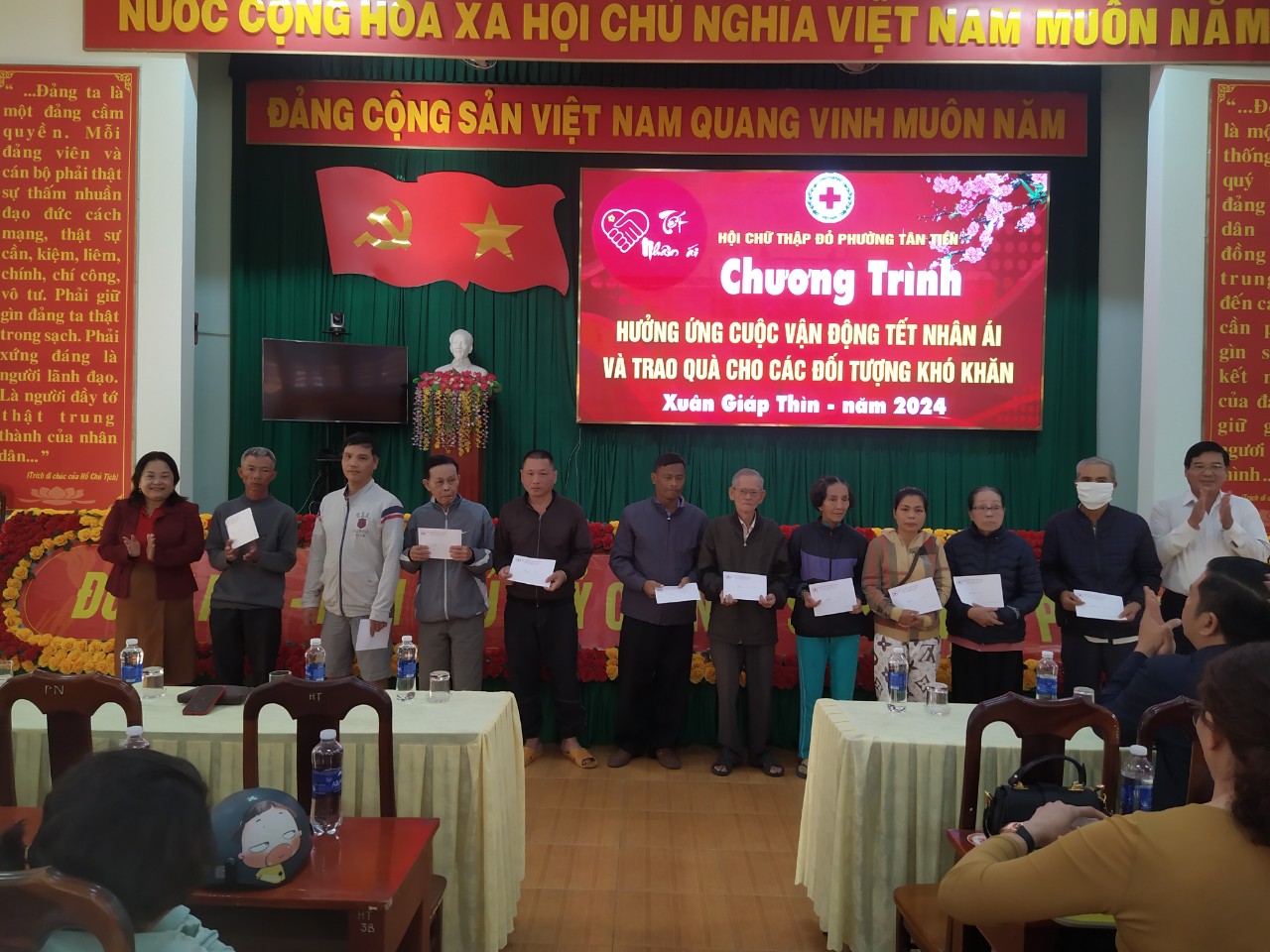 2.6. TET NHAN AI